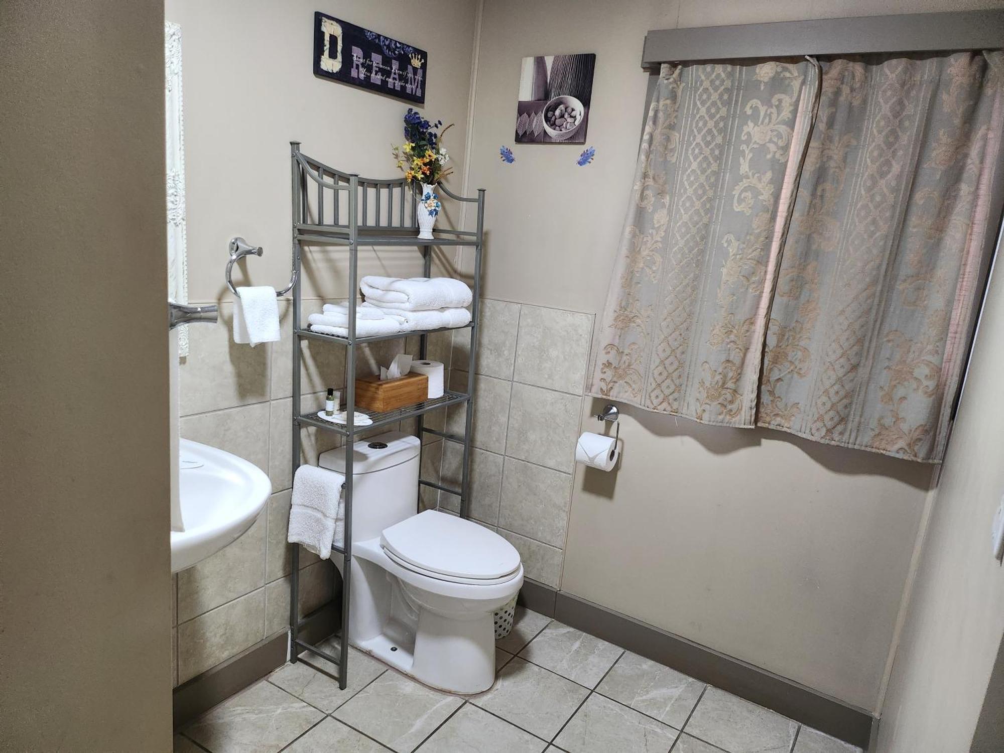 Alahart Motel ドーソン・クリーク エクステリア 写真